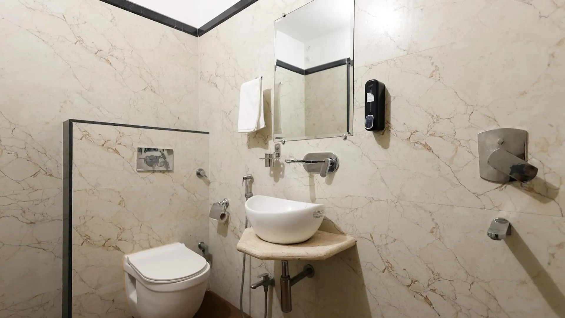 Balaji Homestay - Home With Free Wi-Fi And Parking Βαρανάσι Σπίτι διακοπών