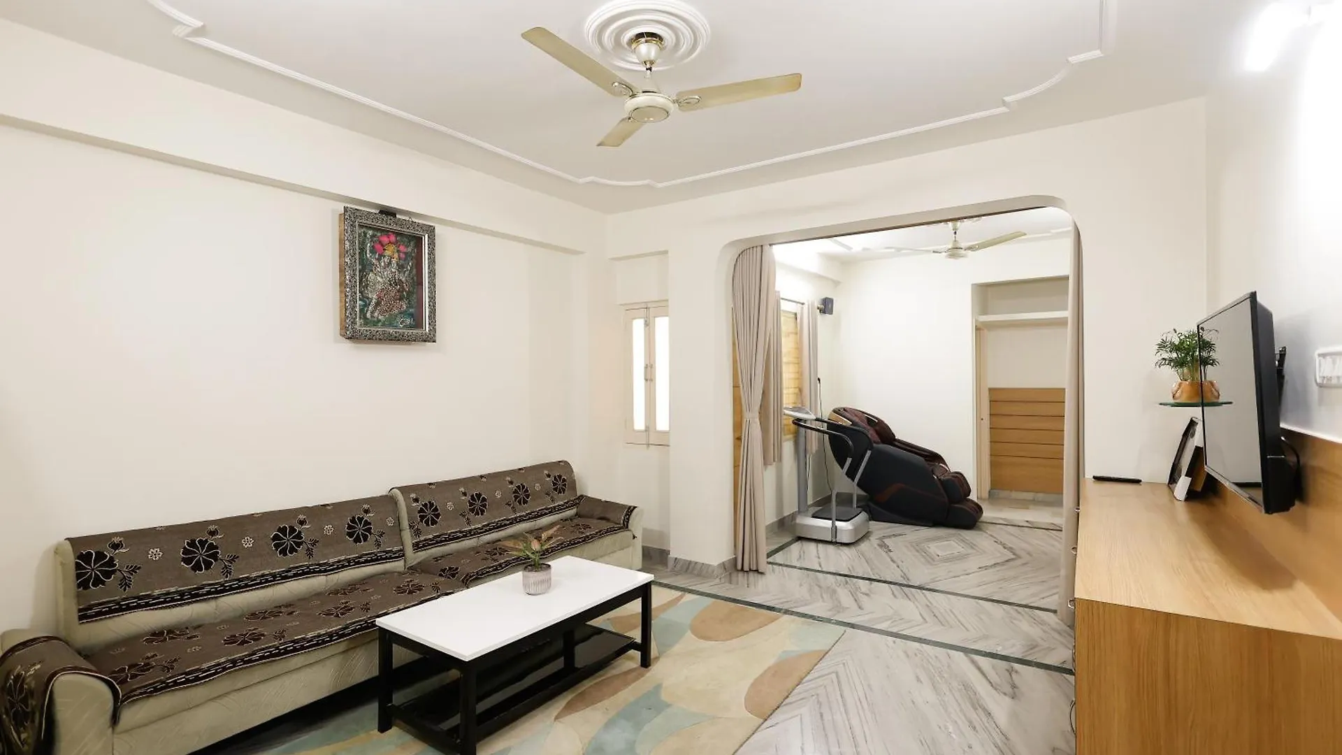 Balaji Homestay - Home With Free Wi-Fi And Parking Βαρανάσι 0*,  Ινδία